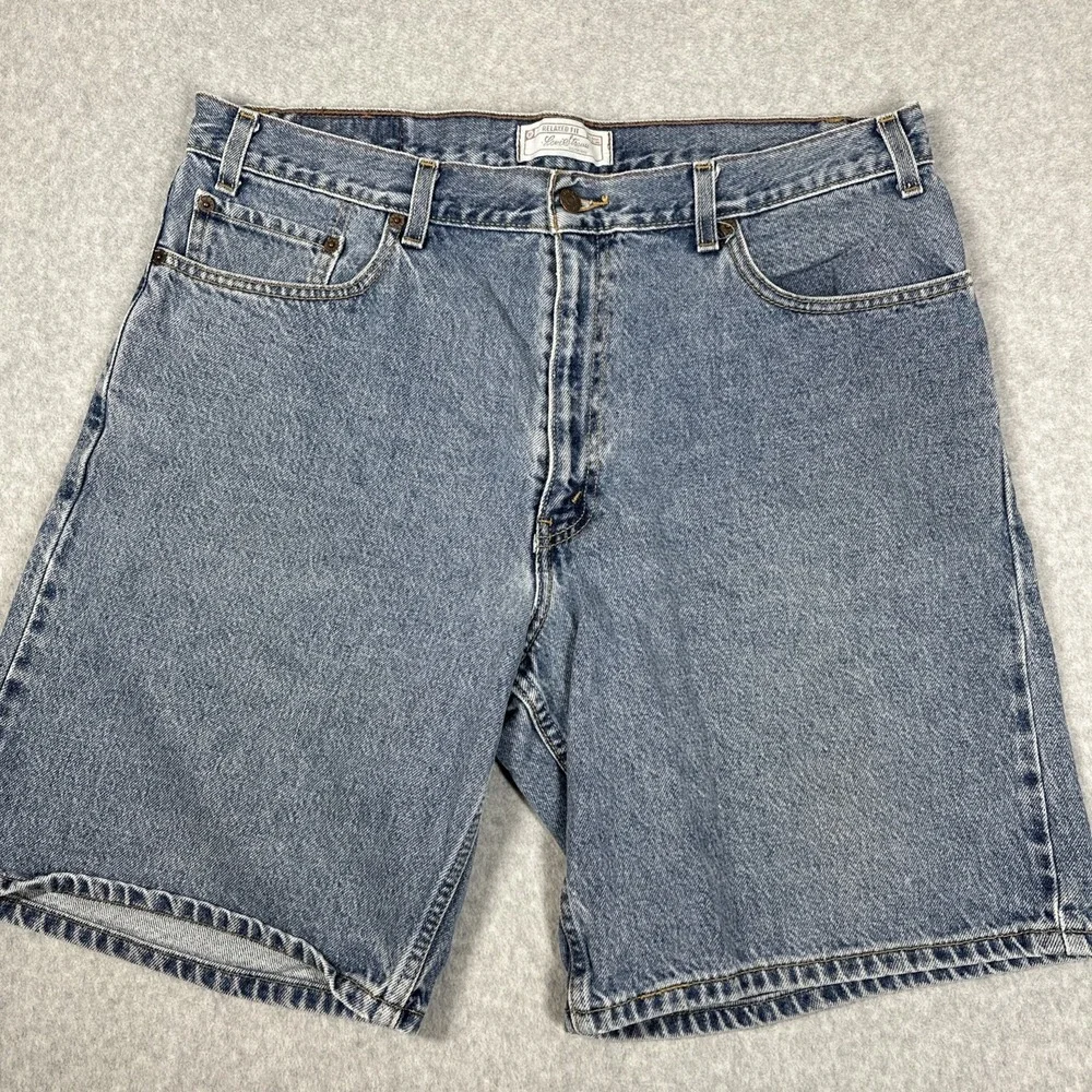 Levis Strauss Vintage Relaxed Fit Men's Jorts 38x9 Medium Wash Blue Denim